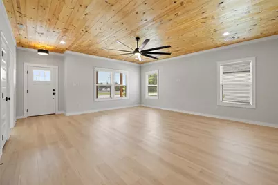 705 Sloan Street, Taylor, TX 76574 - Photo 8