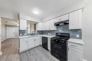 2011 E Stassney Ln, Austin, TX 78744 - Photo 8