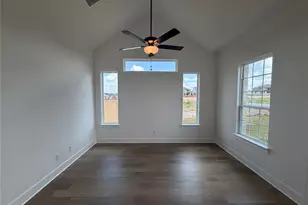 120 Clancy Dr, Liberty Hill, TX 78642 - Photo 28