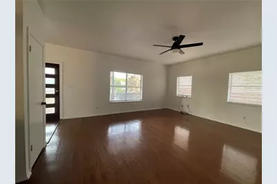 2007 E 10th Street #A, Austin, TX 78702 - Photo 8