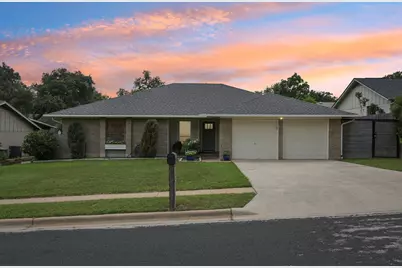 2717 Charlesworth Drive, Austin, TX 78745 - Photo 2