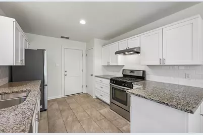 2717 Charlesworth Drive, Austin, TX 78745 - Photo 14