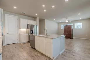 104 Menard Dr, San Marcos, TX 78666 - Photo 10