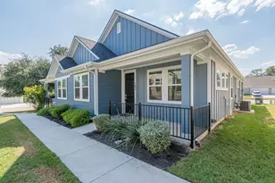 104 Menard Dr, San Marcos, TX 78666 - Photo 2