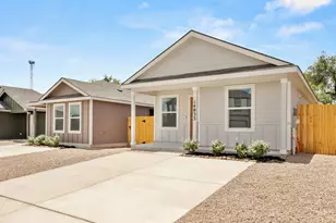 14865 Gold Lace Cactus, San Antonio, TX 78221 - Photo 2