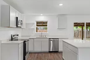 5307 Village Trail, Austin, TX 78744 - Photo 6