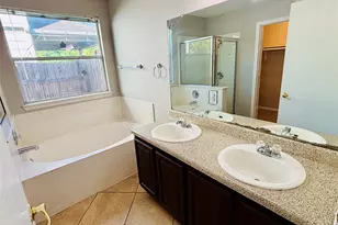 7424 Cayenne Ln, Austin, TX 78741 - Photo 8