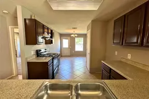 7424 Cayenne Ln, Austin, TX 78741 - Photo 4