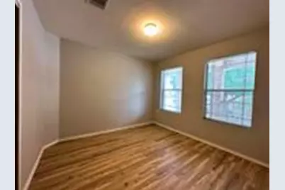 7424 Cayenne Lane, Austin, TX 78741 - Photo 8