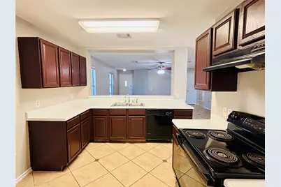 7424 Cayenne Lane, Austin, TX 78741 - Photo 4