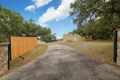 610 Tamarack Dr, Canyon Lake, TX 78133 - Photo 10