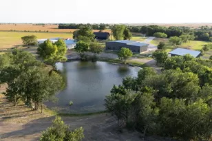 301 Co Rd 436, Thrall, TX 76578 - Photo 32