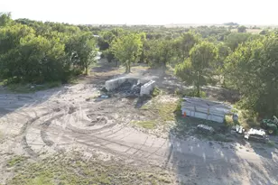 301 Co Rd 436, Thrall, TX 76578 - Photo 36