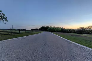 301 Co Rd 436, Thrall, TX 76578 - Photo 14