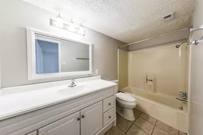 108 W 45th St #104, Austin, TX 78751 - Photo 6