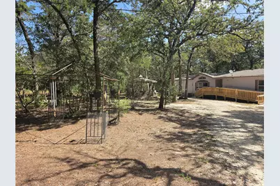 319 Green Oaks Drive, Bastrop, TX 78602 - Photo 2