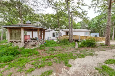 319 Green Oaks Drive, Bastrop, TX 78602 - Photo 2
