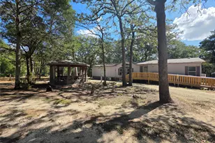 319 Green Oaks Dr, Bastrop, TX 78602 - Photo 26