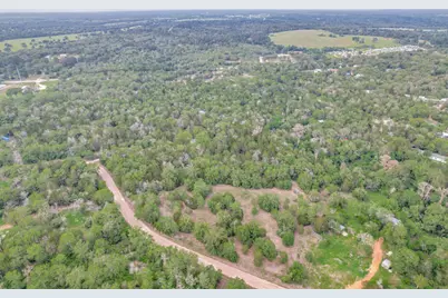 319 Green Oaks Drive, Bastrop, TX 78602 - Photo 18