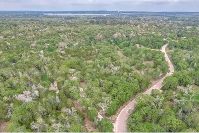 319 Green Oaks Drive, Bastrop, TX 78602 - Photo 14