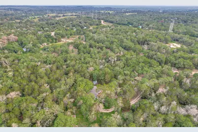 319 Green Oaks Drive, Bastrop, TX 78602 - Photo 16