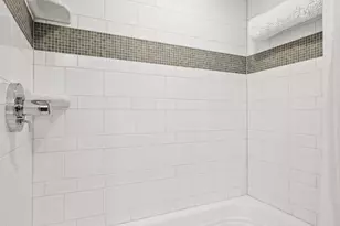 300 Bowie St, Austin, TX 78703 - Photo 24