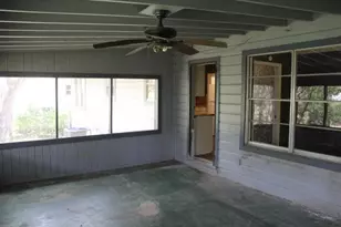 1306 Alamo St, San Marcos, TX 78666 - Photo 12