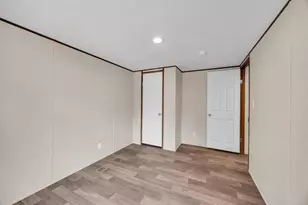 211 Overhill Rd, Bastrop, TX 78602 - Photo 32