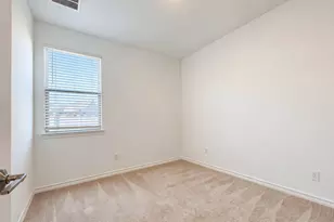 366 Papaya Dr, Buda, TX 78610 - Photo 6
