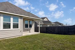 366 Papaya Dr, Buda, TX 78610 - Photo 34