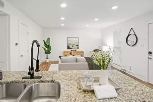 5820 Berkman Dr, Austin, TX 78723 - Photo 8