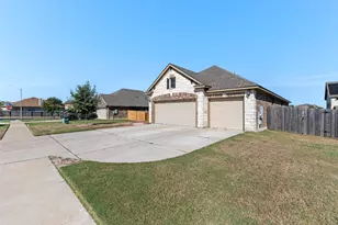 704 Coltrane Dr, Pflugerville, TX 78660 - Photo 2