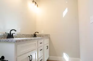 313 String Pr Wy, Smithville, TX 78957 - Photo 12