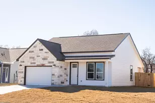 313 String Pr Wy, Smithville, TX 78957 - Photo 2