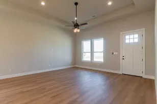 313 String Pr Wy, Smithville, TX 78957 - Photo 6