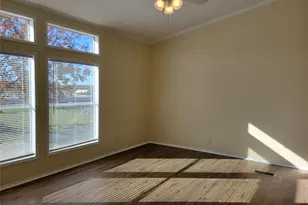 101 Heather Cove, Hutto, TX 78634 - Photo 4
