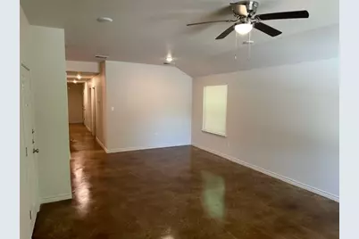 206 E Washington Avenue, Copperas Cove, TX 76522 - Photo 2