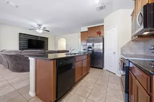 117 Hematite Ln, Jarrell, TX 76537 - Photo 8