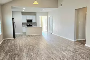 613 Donegal Ln, Georgetown, TX 78626 - Photo 4