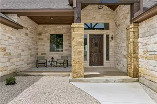 169 Longwood Dr, New Braunfels, TX 78132 - Photo 2
