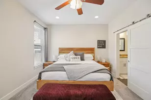 1206 Deloney St, Austin, TX 78721 - Photo 14