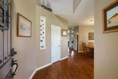 324 Bloomsbury Drive, Kyle, TX 78640 - Photo 2