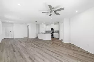 13305 Riversdale Rd, Del Valle, TX 78617 - Photo 8