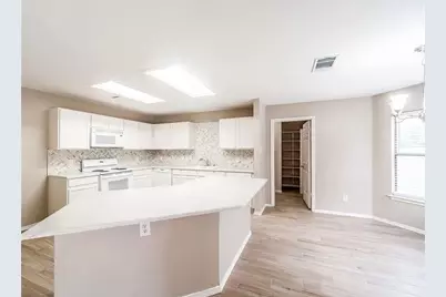 1173 Forest Bluff Trail, Round Rock, TX 78665 - Photo 10