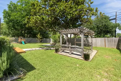 6706 Isabelle Drive, Austin, TX 78752 - Photo 30