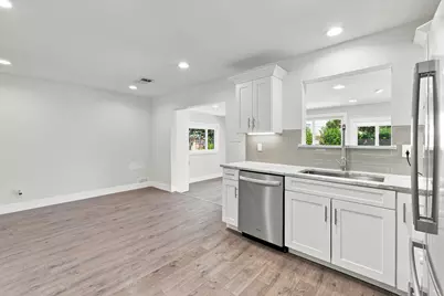 6706 Isabelle Drive, Austin, TX 78752 - Photo 14