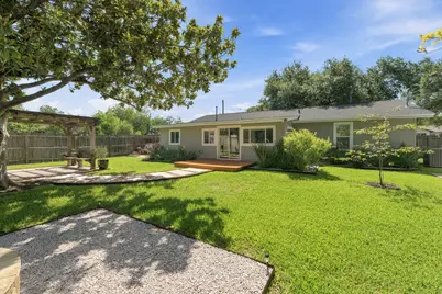 6706 Isabelle Drive, Austin, TX 78752 - Photo 28