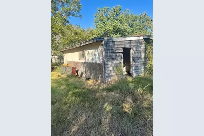 117 Charles Street, Cuero, TX 77954 - Photo 2