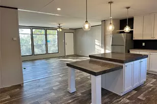 199 Harmony Wood Ln, Dripping Springs, TX 78620 - Photo 2