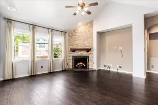 2507 Powderham Ln, Cedar Park, TX 78613 - Photo 4